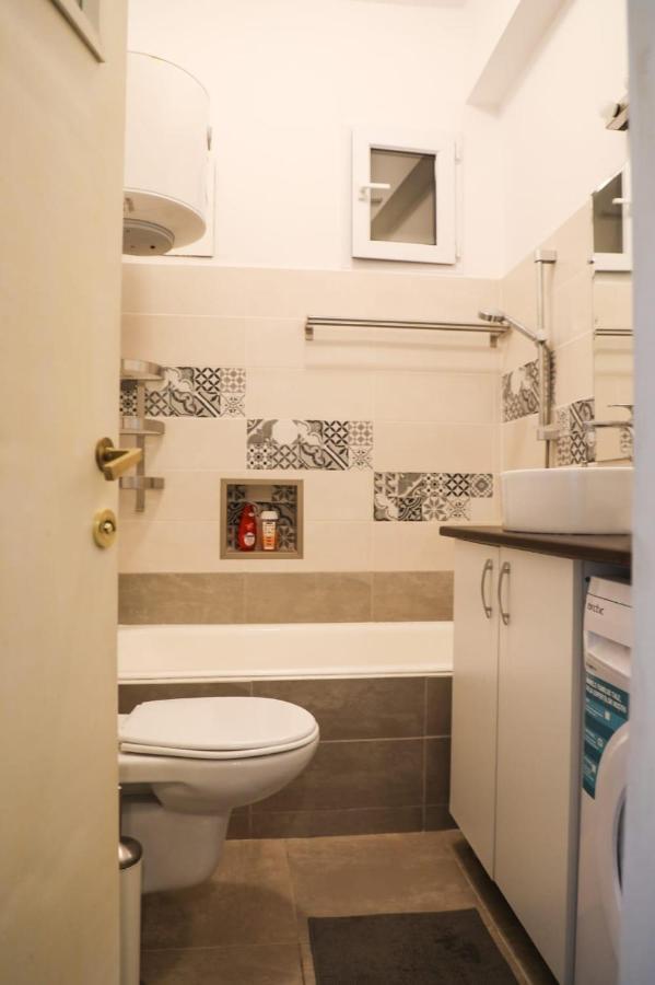 Ultracentral Cozy Apartment Near Old Town Bucureşti Ngoại thất bức ảnh