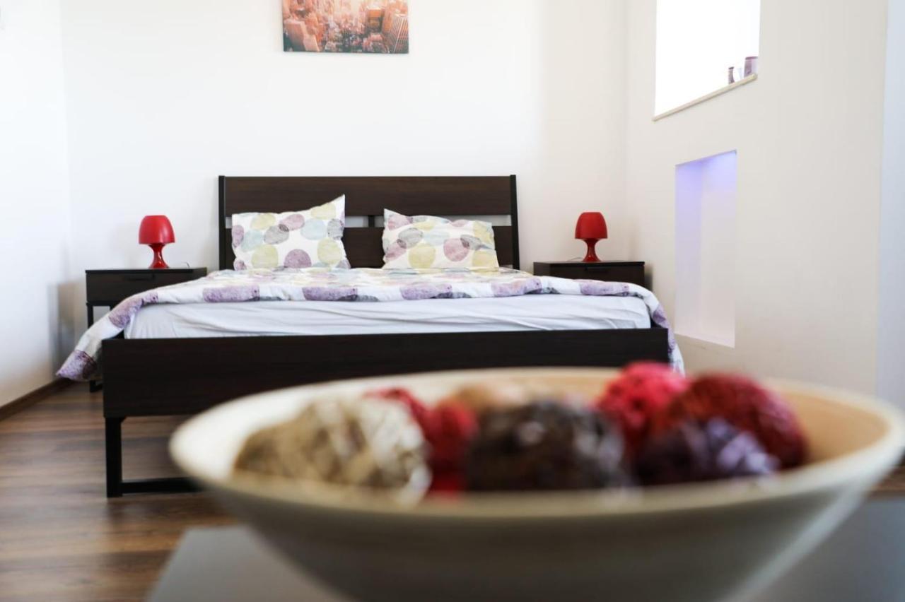 Ultracentral Cozy Apartment Near Old Town Bucureşti Ngoại thất bức ảnh